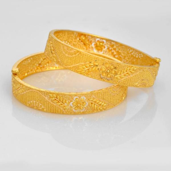 7 Popular And Stylish Gold Bracelet Designs For You 5 Bangle Bracelet - Trending Gold Bracelet Designs