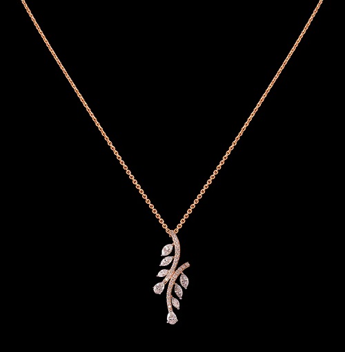 7 Best Diamond Pendant Necklace For a Memorable Gift 4 Prathiksha Diamond Pendant - Best Diamond Pendant Necklaces