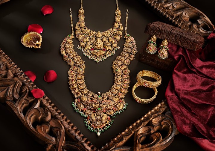 7 Different Types Of Temple Jewellery In Trend 2 Types Of Temple Jewellery