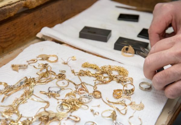 What Is Gold Wastage? 10 Things You Should Know About It 3 sound testing gold
